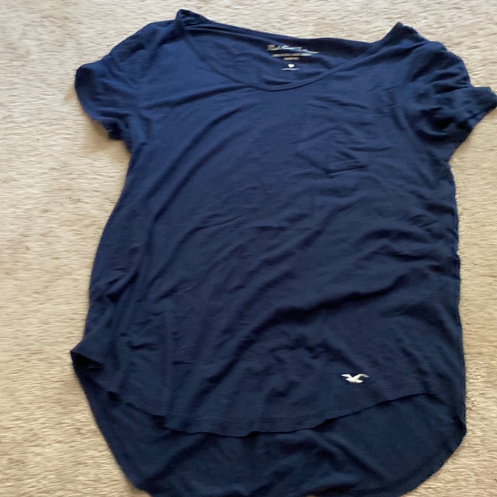 hollister navy tee